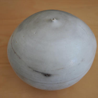Rare TOSHIKO TAKAEZU Moon Pot Vase Weed Pot 5.5&quot;x6&quot;, Mid-Century Modern studio pottery ceramic, feelie raymor bitossi cabat 