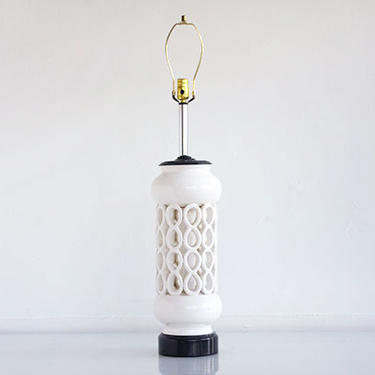 White Ceramic Hollywood Regency Table Lamp