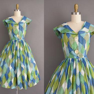 vintage 1950s dress | Alexander Lipton Colorful Cotton Print Full Skirt Day Dress | Small | 50s vintage dress 