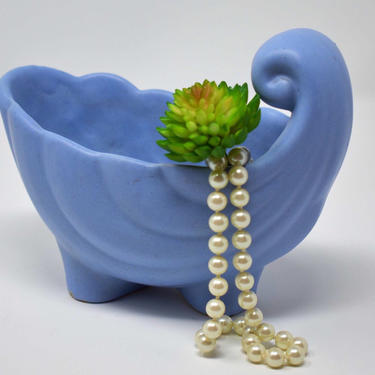 Art Pottery Planter Light Blue Shell Horn of Plenty Cornucopia Periwinkle Catchall Dish Storage Vase 
