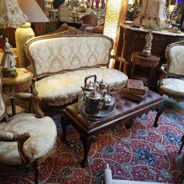 Stunning Antique French Victorian Heavily Carved Ornate Parlor Set