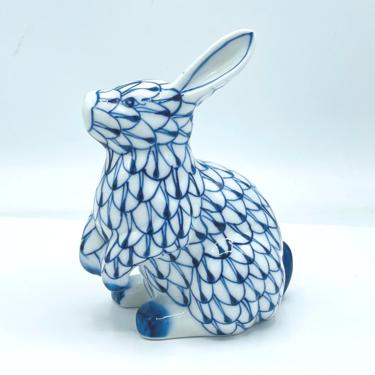 Vintage  Blue and White Fishnet Andrea Sadek Bunny Rabbit  Figurine-Nice condition 