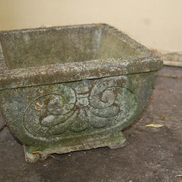 Vintage 14&amp;quot; * 14&amp;quot;  Cast Cement / Cast Stone Moss Highlighted Ornate Square Footed Planter w/ Drain Hole ~ Excellent Vtg Condition w/o Chips 