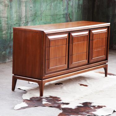ICONIC United Furniture Sculptural 9 drawer Credenza Sideboard Solid Walnut Mid Century Danish Modern Minimalist Dresser MCM 1960s 