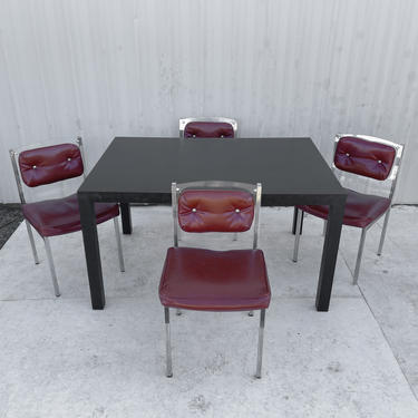 Mid-Century Modern Dining Set With Four Chairs 