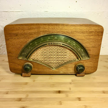 1946 Zenith AM FM Eames Design Radio 8H034, Elec Restoration 