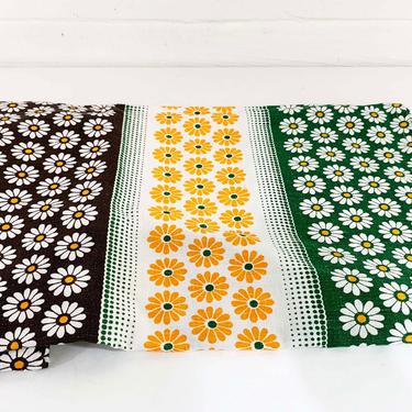 Vintage Floral Tablecloth Flower Power Print Pattern Mid-Century Green 1970s Retro Table Cloth Dining Yellow Kitchen Home Decor Linen Brown 