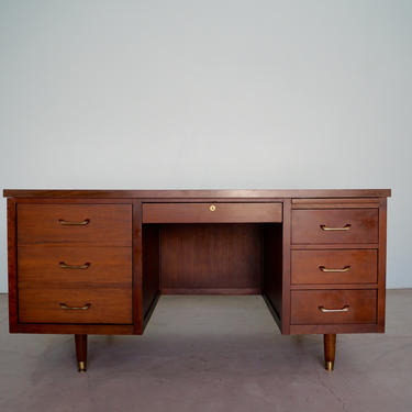 Stunning 1950's Mid-Century Modern Executive Desk by the Ohio Desk Company in Walnut - Great Size! 