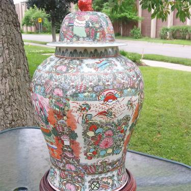 FOO DOG Famile Rose Ginger Jar, Vintage Porcelain Home Decor 