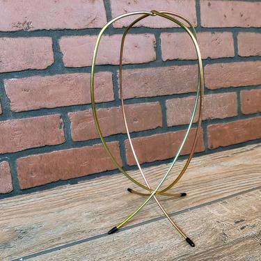 Vintage Wire Wig Care or Hat Stand Made in the USA 