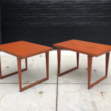 Pair of Vintage Teak End Tables - Minimalist Danish Design 