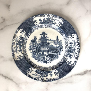Vintage Allertons England Chinese Blue Willow Plate, Flow Blue Willow china, blue and white dinnerware, willow wall plate, allerton blue 