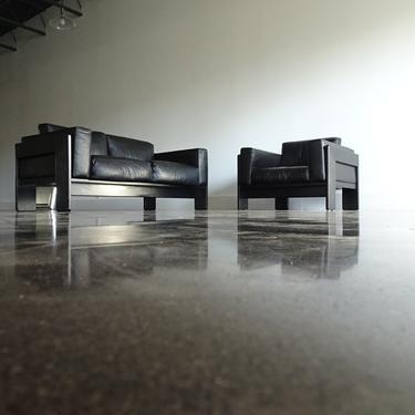 Bastiano 2 seater sofa and armchair black leather, black ash frame 
