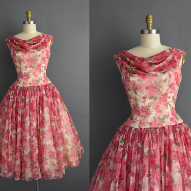 1950s vintage dress | Gorgeous Pink & Red Floral Print Sweeping Full Skirt Bridesmaid Wedding Dress | Small | 50s dress 