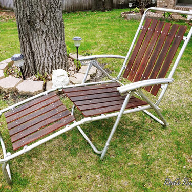 Vintage Tube and Wood Folding Garden/Lawn Lounge Chair 