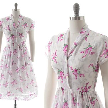 Vintage 1950s Shirt Dress | 50s Floral Printed Sheer Cotton Voile White Purple Hyacinth Fit and Flare Shirtwaist Day Dress (small) 