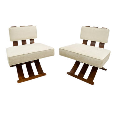 Harvey Probber Elegant Pair Of Campaign Style Lounge Chairs 1950s