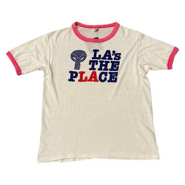 (M) 1979 LA’s The Place White/Pink Ringer Tshirt 082521 ERF