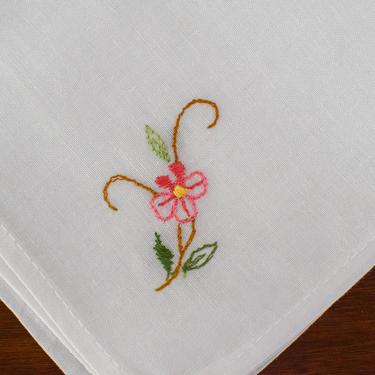 Vintage Floral Cotton Napkins. Set of Ten Cotton Napkins with Pink Embroidered Flower. Cloth Dining Napkins. 