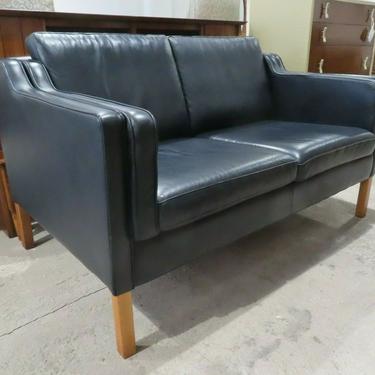 BORGE MOGENSEN STYLE BLUE LEATHER SOFA by STOUBY danish mid century love seat