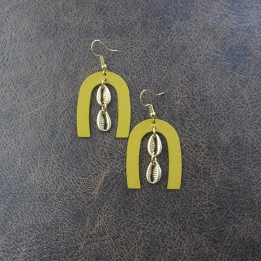 Cowrie shell earrings, yellow earrings, African earrings, mid century earrings, bold statement earrings, unique Afrocentric earrings 