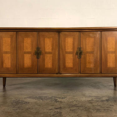 Mid-Century Modern Credenza / Dresser / TV Stand ~ By White Furniture Co 