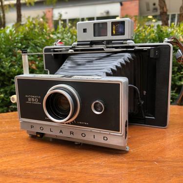 Polaroid Automatic 250 Folding Land Camera