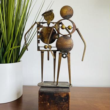 MCM Sculpture Of A Man &amp; Women by William Bowie