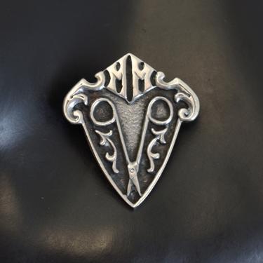 Rare 60's CINI sterling scissors brooch, unique oxidized 925 silver Guglielmo Cini shield with scissors pin 