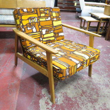 Vintage MCM Orange, Yellow, Brown lounge chair