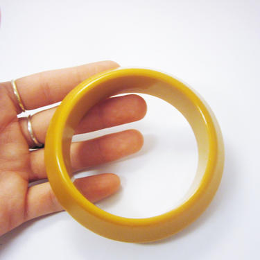 Vintage Early Plastics Butterscotch Yellow Bakelite Geometric Sloped Chunky Bangle Stackable Bracelet Collector's Piece 