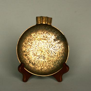 vintage brass etched floral ashtray 