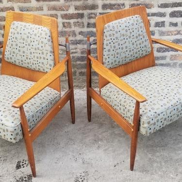 Mid Century Modern Scandinavian Peter Hvidt Designed Low Back Lounge Chairs - Pair