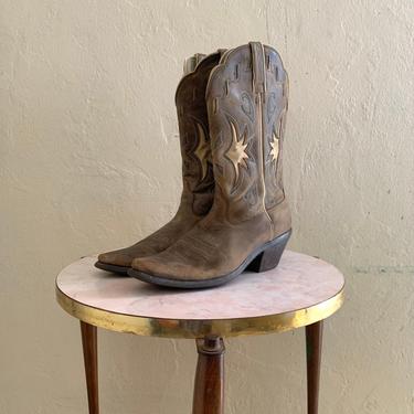vintage leather distressed cowboy boots // size 9 boots 