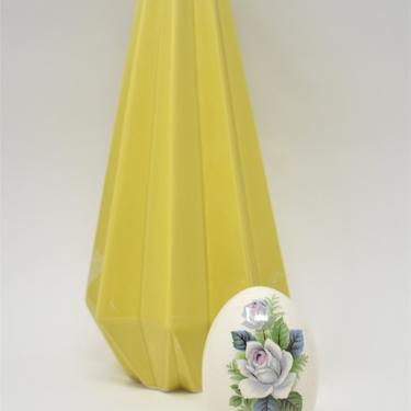 Decorative Ceramic Egg | Floral Art | Shelf Decor | Springtime Passover Easter Decoration | Possibly AVON | White Colorful Country Cottage 