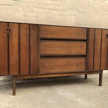 Royal american for stanley credenza