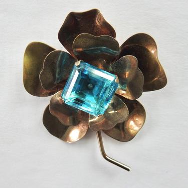 Mid Century Square Cut Aqua Glass on Metal Flower Brooch 