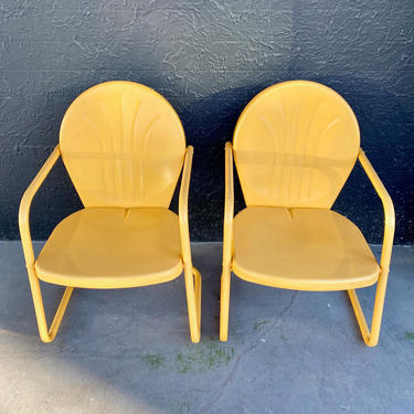 Modern Yellow Shell Back Patio Chair