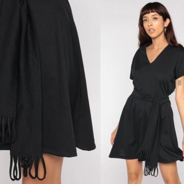 Mod Mini Dress Black Dress 60s Shift Belted Fringe Polyester V Neck Gogo Vintage Short Sleeve Sixties Twiggy Plain 70s Minidress Large L 