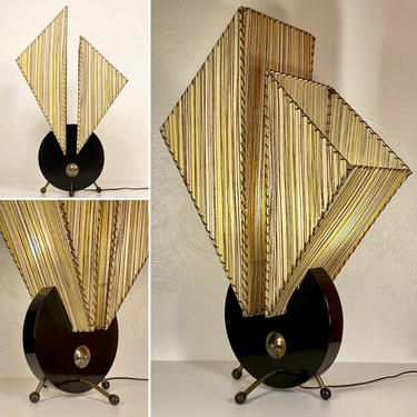 Majestic Era Lamp with Fiberglass Shades, circa 1950 - *Please see notes on shipping before you purchase. 