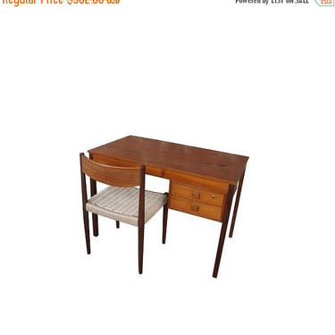 20% OFF Domino Mobler Desk and Poul Volther Chair 