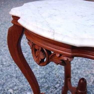 #eastlake #marbletopped #endtable #accent #table now at Simon!