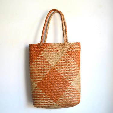 Vintage Woven Straw Market Tote Bag/ Burnt Orange + Tan Checked Basket Purse / Structured Hand bag 