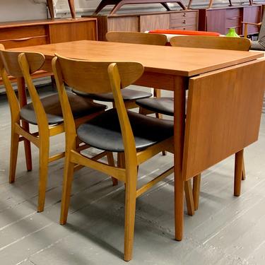 TEAK Mid Century Modern Danish DINING SET // Expandable Dining Table + 4 Dining Chairs 