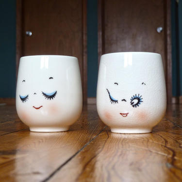 Pair Ceramic Yunomi Tea Mugs Made in Japan Smiling and Winking Faces - Mid Century - Kitsch - Kawaii - Cute - Vintage Teacups 