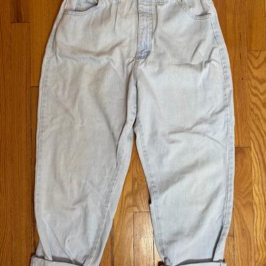 90’s mom jeans~ super washed out baby blue ~ faded~ high waisted denim ~ Ladies Lee jeans~ size 31”-33” waist 