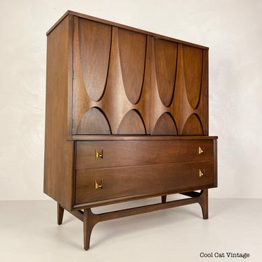 Broyhill Brasilia Walnut Gentleman's Chest/Armoire, Circa 1960s - *Please see notes on shipping before you purchase. 