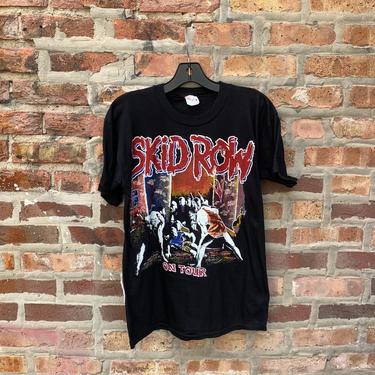 Vintage 80s SKID ROW on tour T-shirt Size Medium Single Stitch parking lot bootleg concert tee warrant poison metal Metallica 