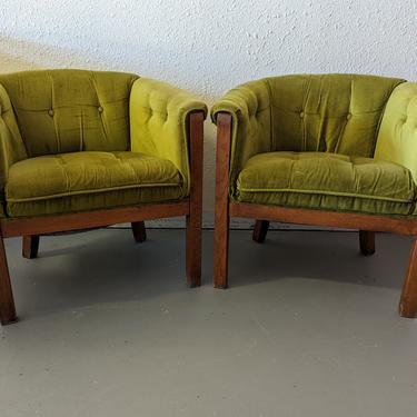 Vintage Modern Green Crushed Velour Accent Lounge Chairs - Set of 2 