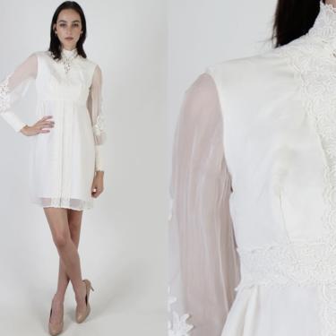 Vintage 60s Mod Wedding Dress / All White Empire Waist Dress / Womens Floral Crochet Lace Bridal Outfit / 1960s Party Mini Dress 